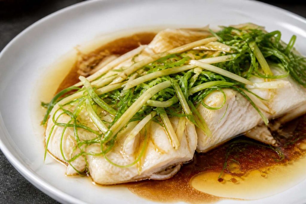 Poisson à la vapeur : recette au gingembre et ciboule